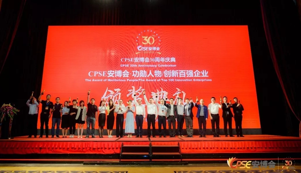 1573460862132193.jpg 640.webp (11).jpg